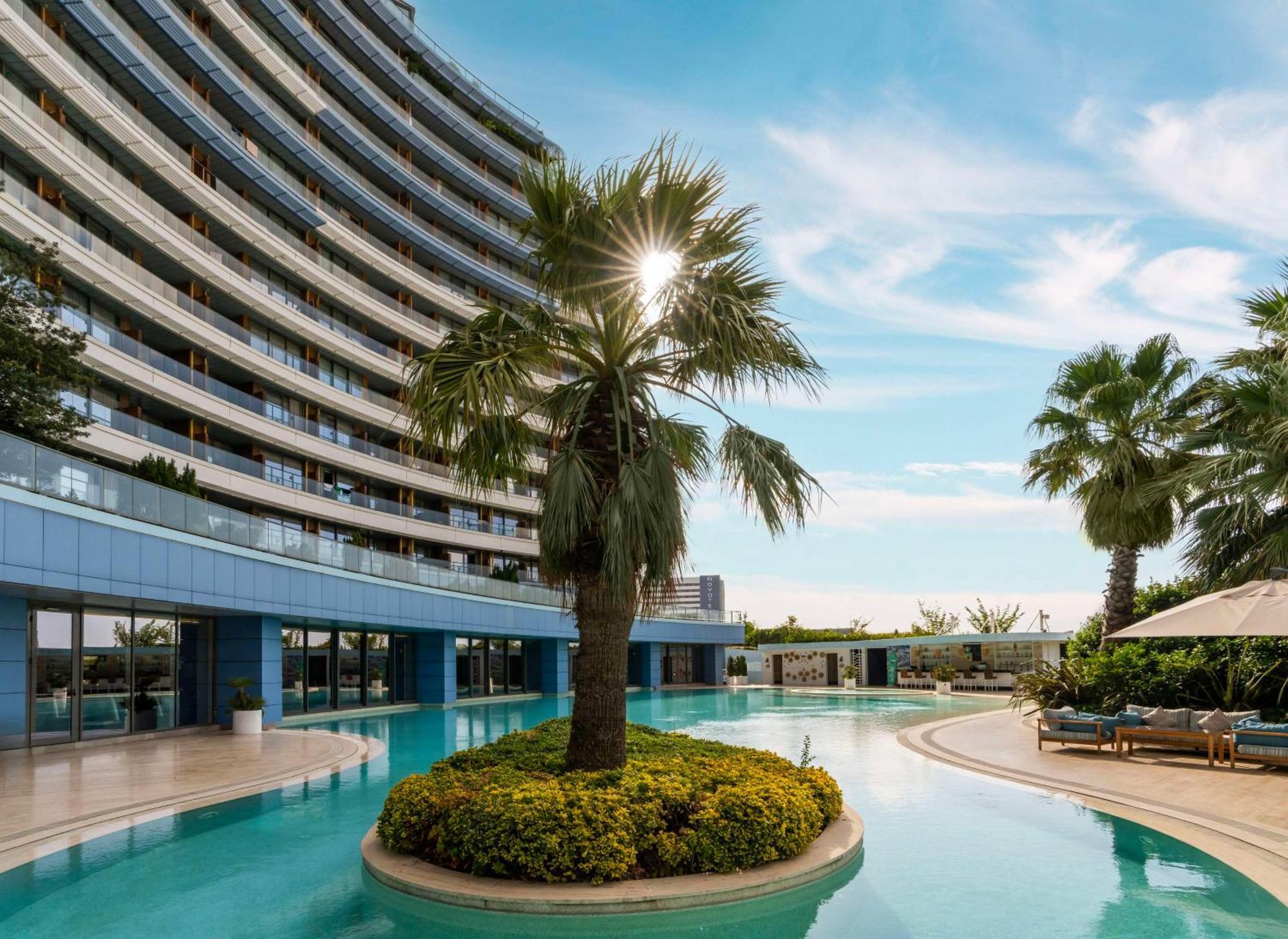 Radisson Blu Hotel Istanbul Ottomare Exteriér fotografie The Westin Athens