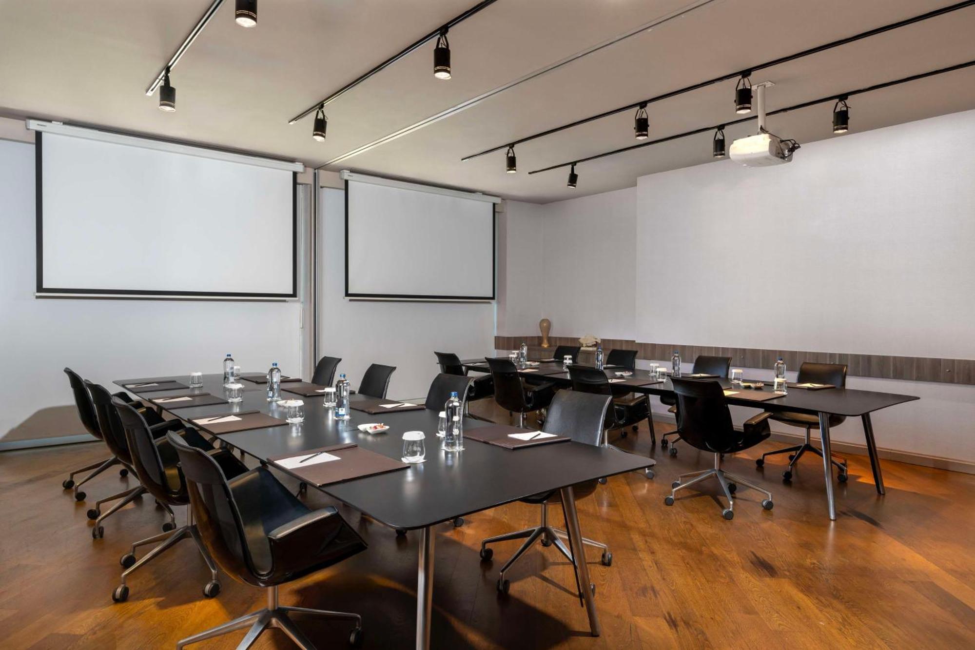 Radisson Blu Hotel Istanbul Ottomare Exteriér fotografie Meeting room
