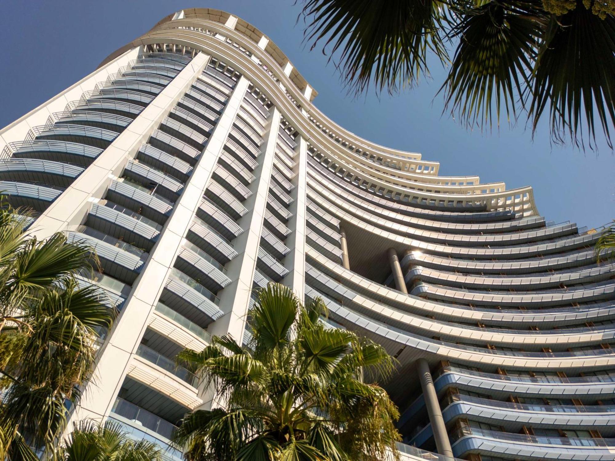 Radisson Blu Hotel Istanbul Ottomare Exteriér fotografie The building's facade