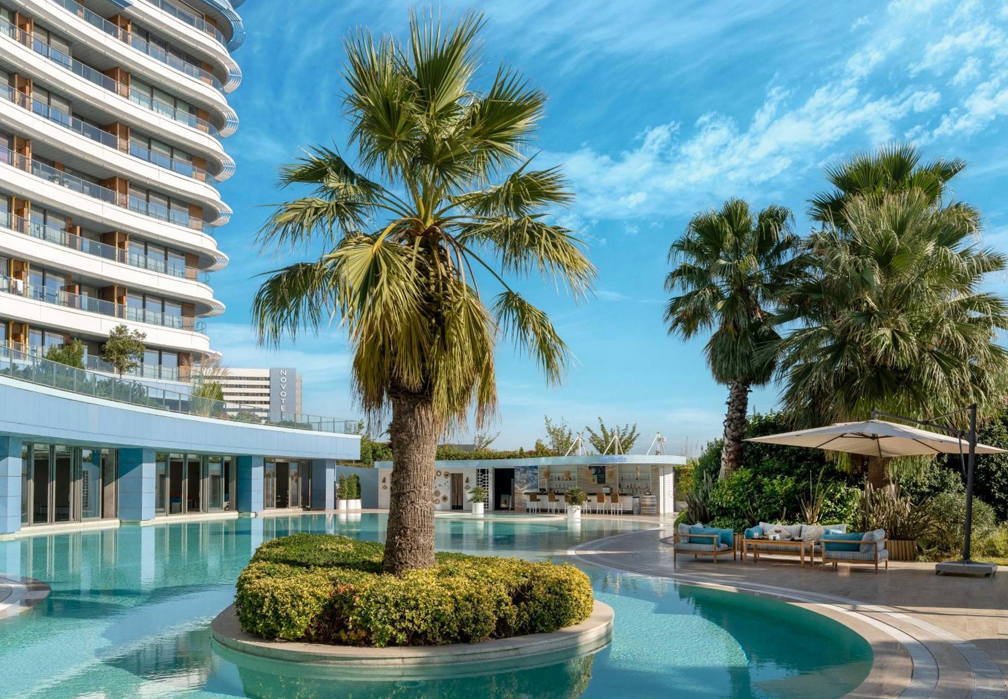 Radisson Blu Hotel Istanbul Ottomare Exteriér fotografie The Westin Athens